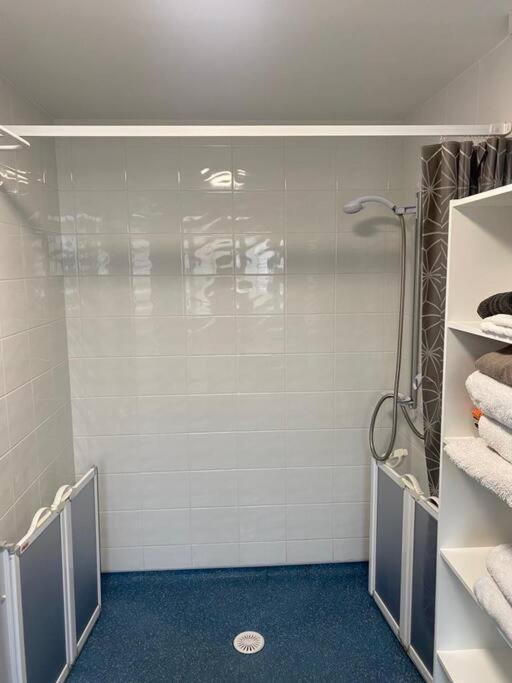 Villa 2 Bed House Sleeps 4-5 Liverpool Esterno foto